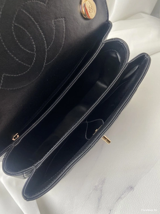 First Bag Ru trendy CHANEL -25CM CC 0713